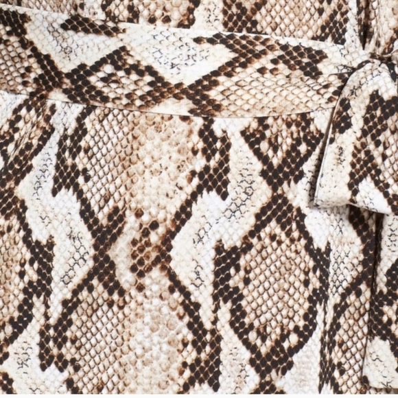 Micheal Kors Animal Print Snakeskin Flowy Mobwife Gold Lace Up Belted Dress - Picture 2 of 7